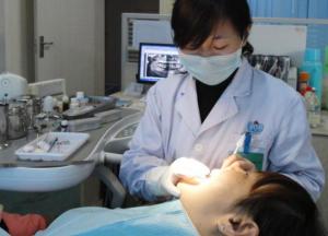 牙髓炎做根管治疗多少钱